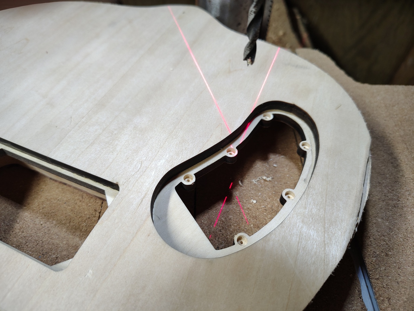 Drilling mounting ring magnet
                recesses