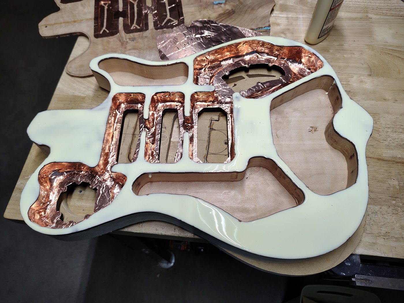 Body with glue ready for drop
                top