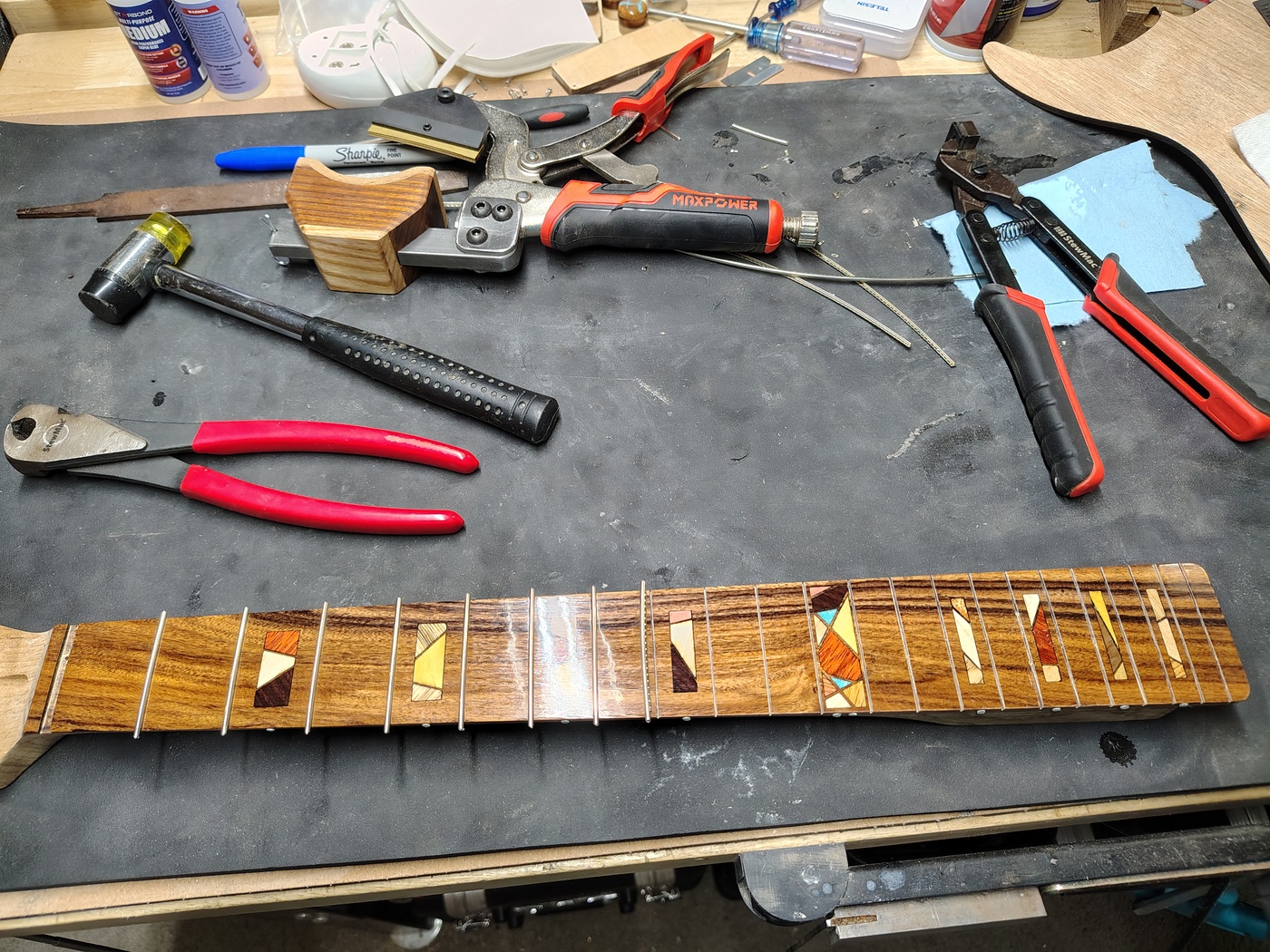 Beginning the fret
                install